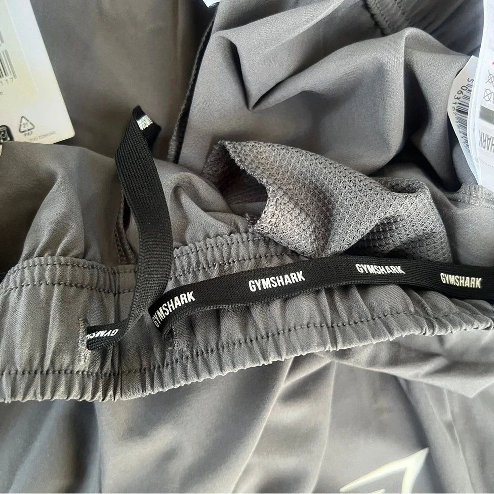 NWT Gymshark Arrival Woven Joggers, Silhouette Grey, Size S